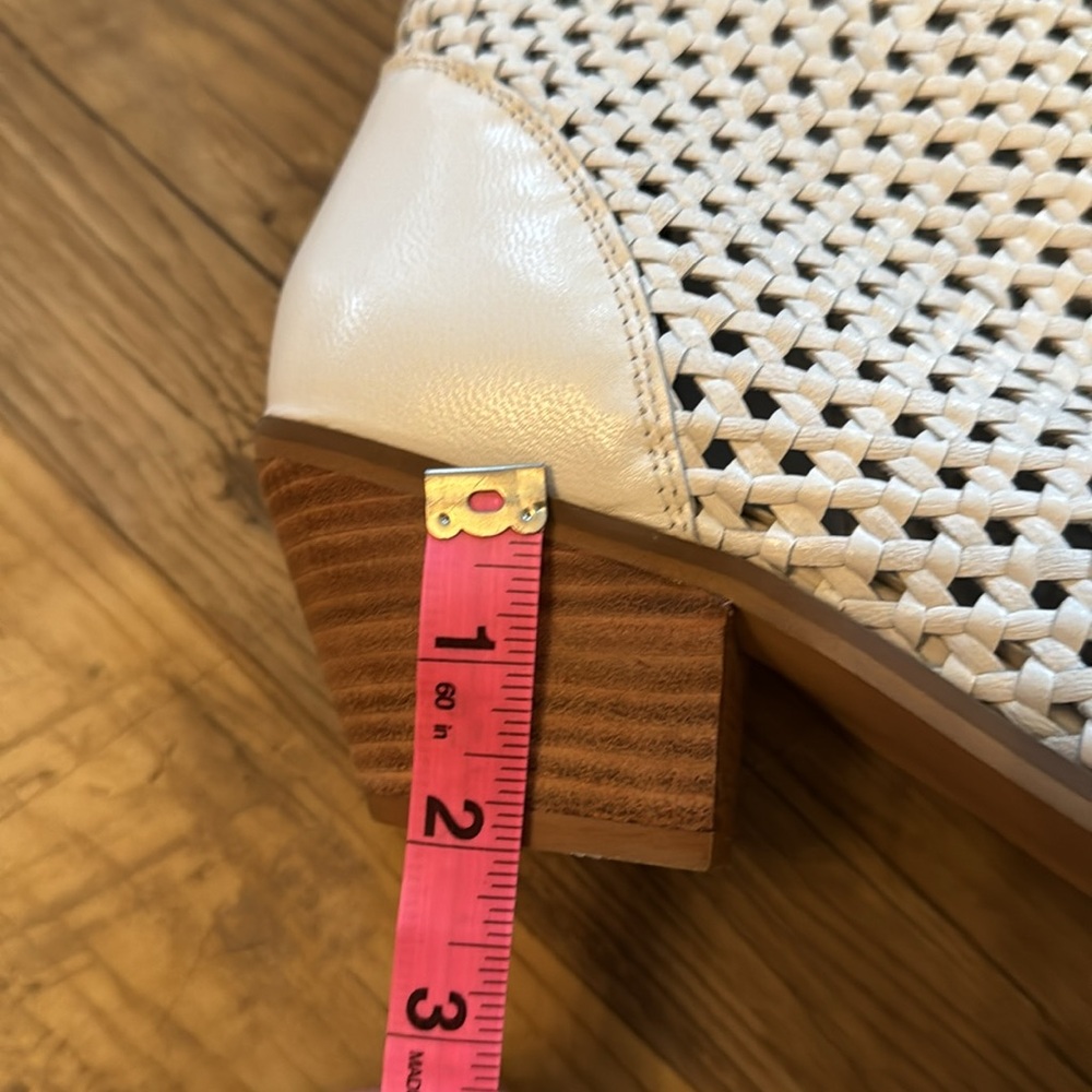 Coconuts by Matisse Golden Hour White Leather Western Side Boots Size 7 - Picture 9 of 9